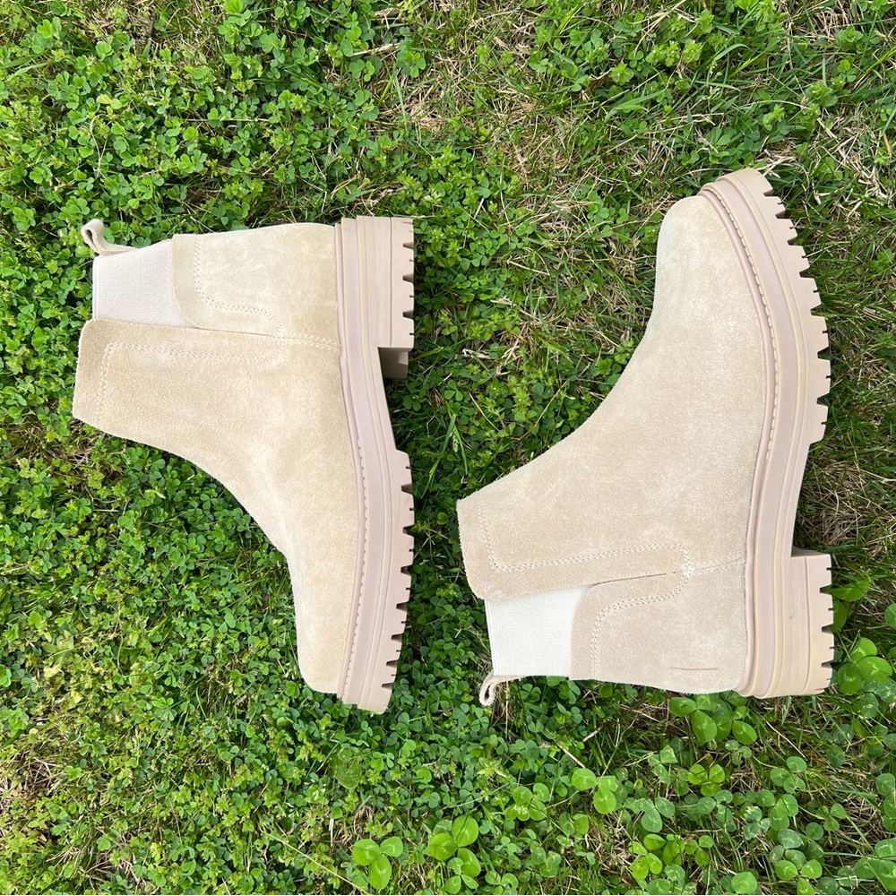 NWOT Steve Madden Woman’s Sand Suede Moira Comfortable Boot Size 8 - Picture 9 of 11